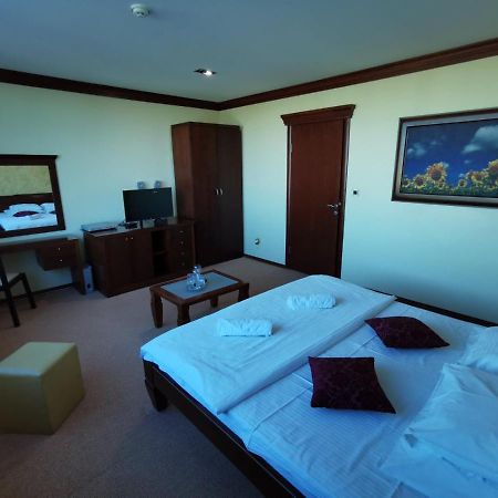 נובי סאד Panorama Apartman מראה חיצוני תמונה