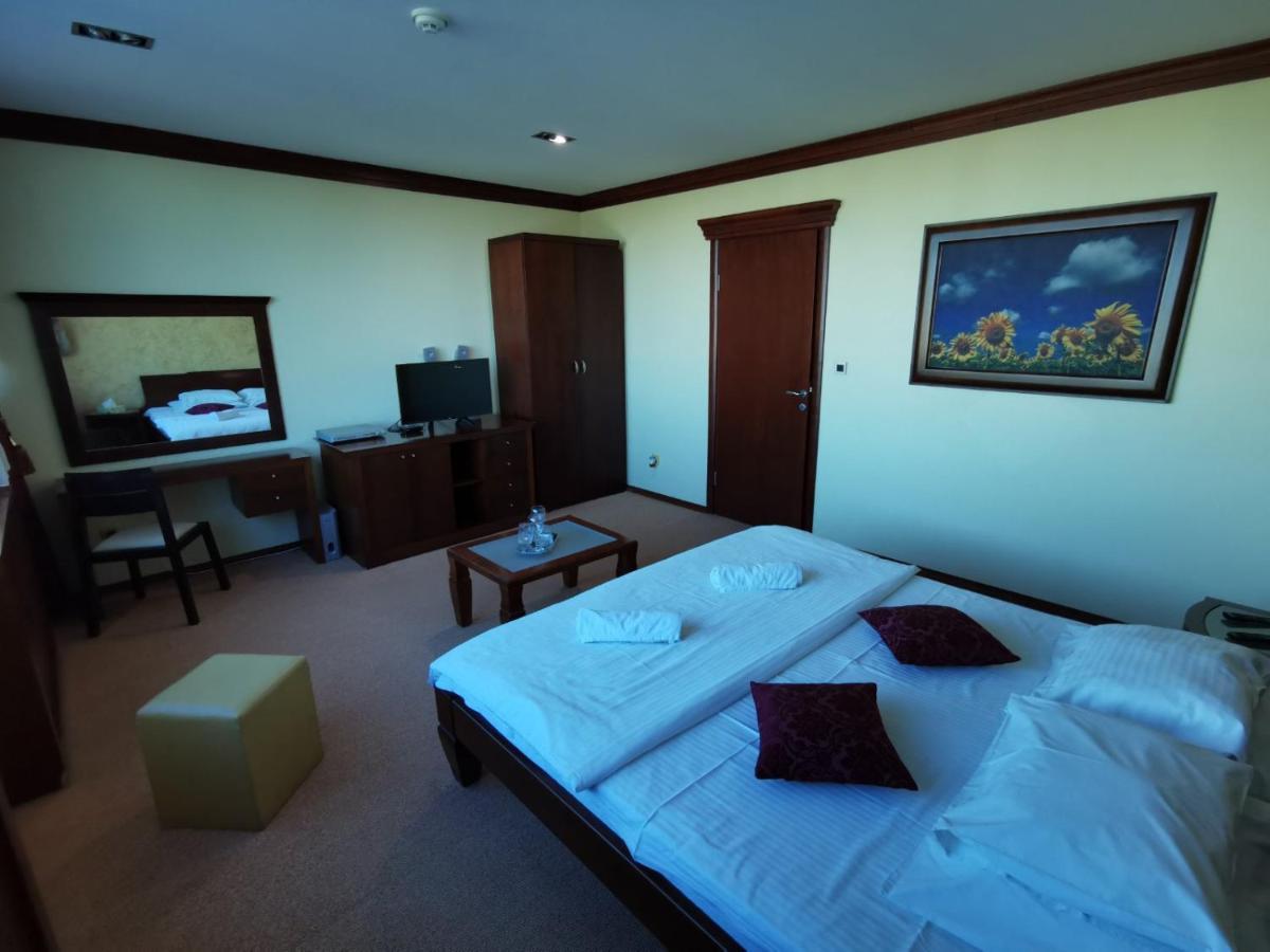 נובי סאד Panorama Apartman מראה חיצוני תמונה